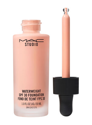 Base M∙A∙C Studio Waterweight SPF 30 Foundation NW25,NW25,hi-res