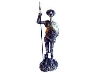 Figura Decorativa Quijote Con Lanza Plata,,hi-res