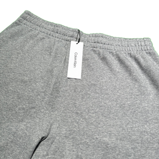 Short Calvin Klein gris con logo en blanco talla L,hi-res
