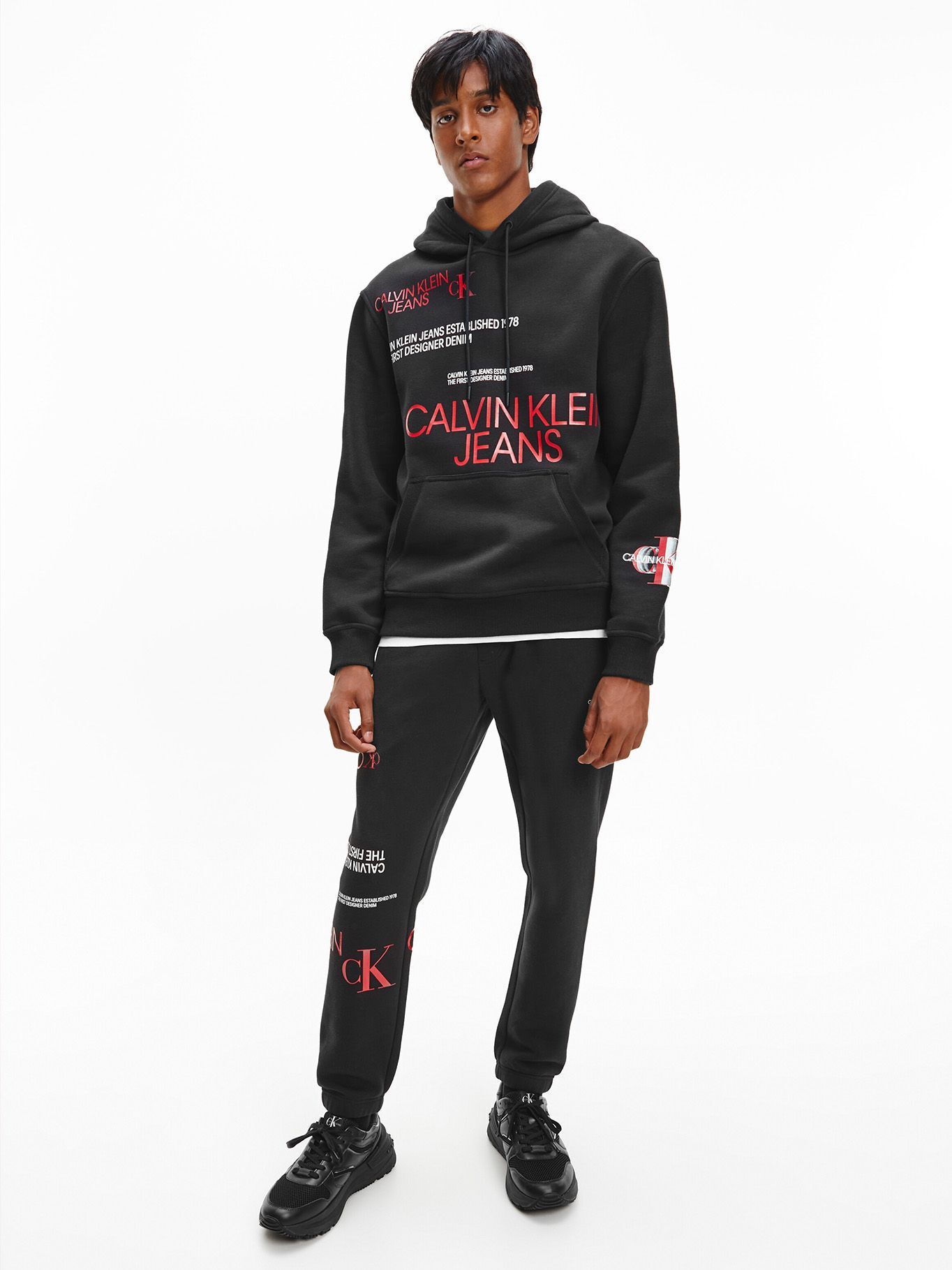 Jogger Multi Urban Negro Calvin Klein - Jeans y Pantalones