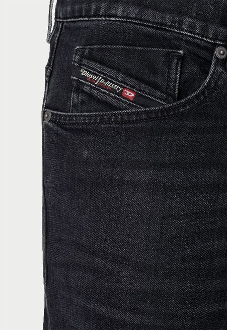 Jeans%202005%20D%20Fining%20L%2032%20Trousers%202%20Negro%20Diesel%2Chi-res