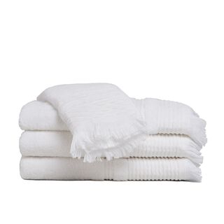 Set de toallas Premium con guarda labrada y flecos en 100% algodón turco 620gr. Color Blanco,hi-res