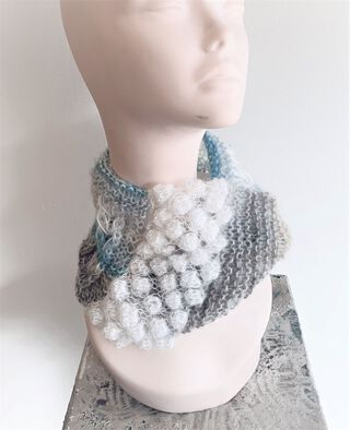 cuello de lana mohair hecho a mano diseño exclusiv,hi-res