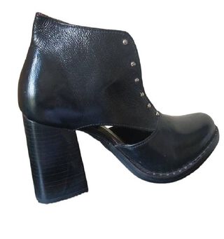 Zapato con taco negro Amelia hecho en Chile Z17,hi-res