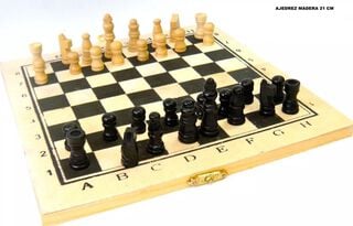 Tablero de ajedrez pequeño de madera portatil,hi-res