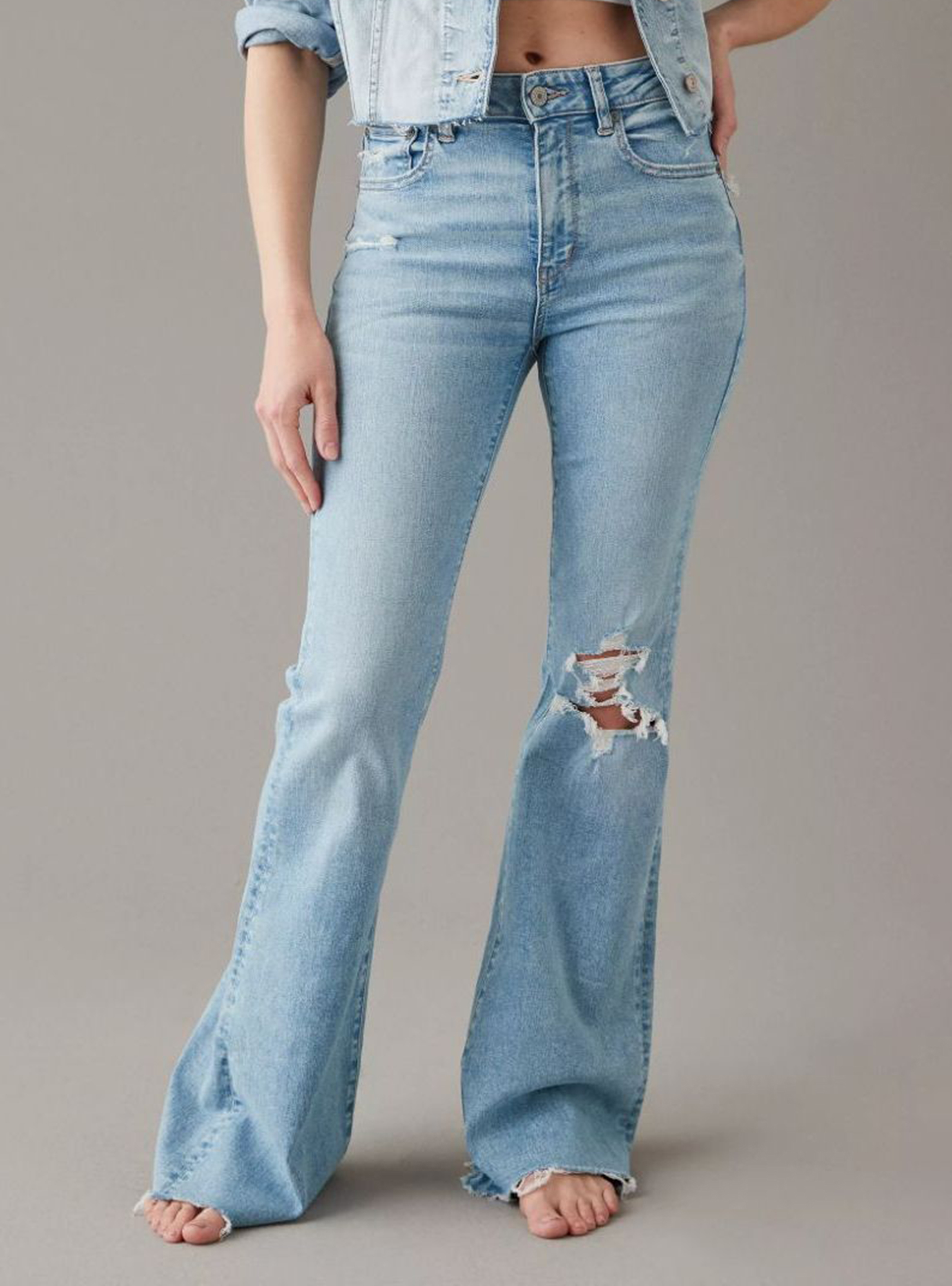 Jeans Next con Tiro Alto Diseño Rasgado