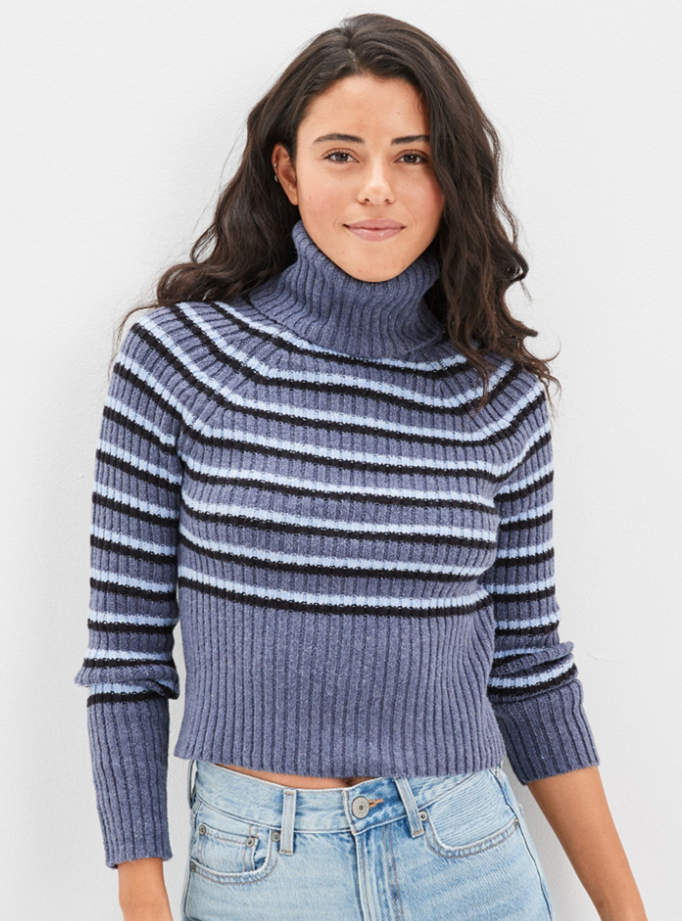 Sweater Ceñido Cuello Alto